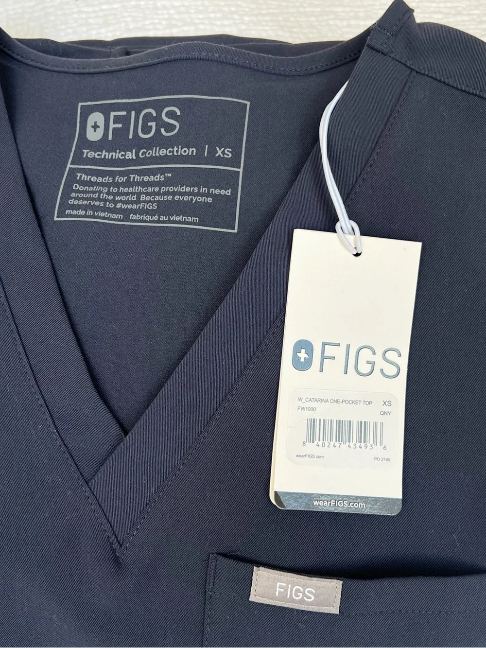 NWT FIGS Quiet Navy Scrub Set XS Top / S Zamora Jogger Pants - Picture 8 of 15